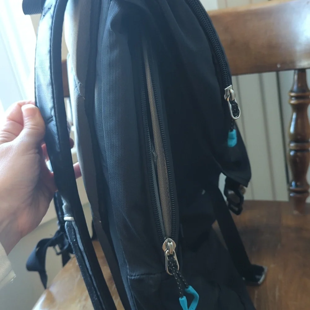 Thule Enroute Mosey Backpack - Picture 7 of 11